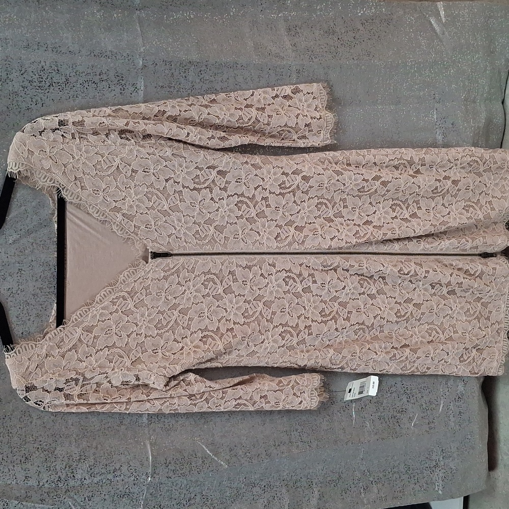 Diane Von Furstenberg lace dress with tags - Picture 4 of 7